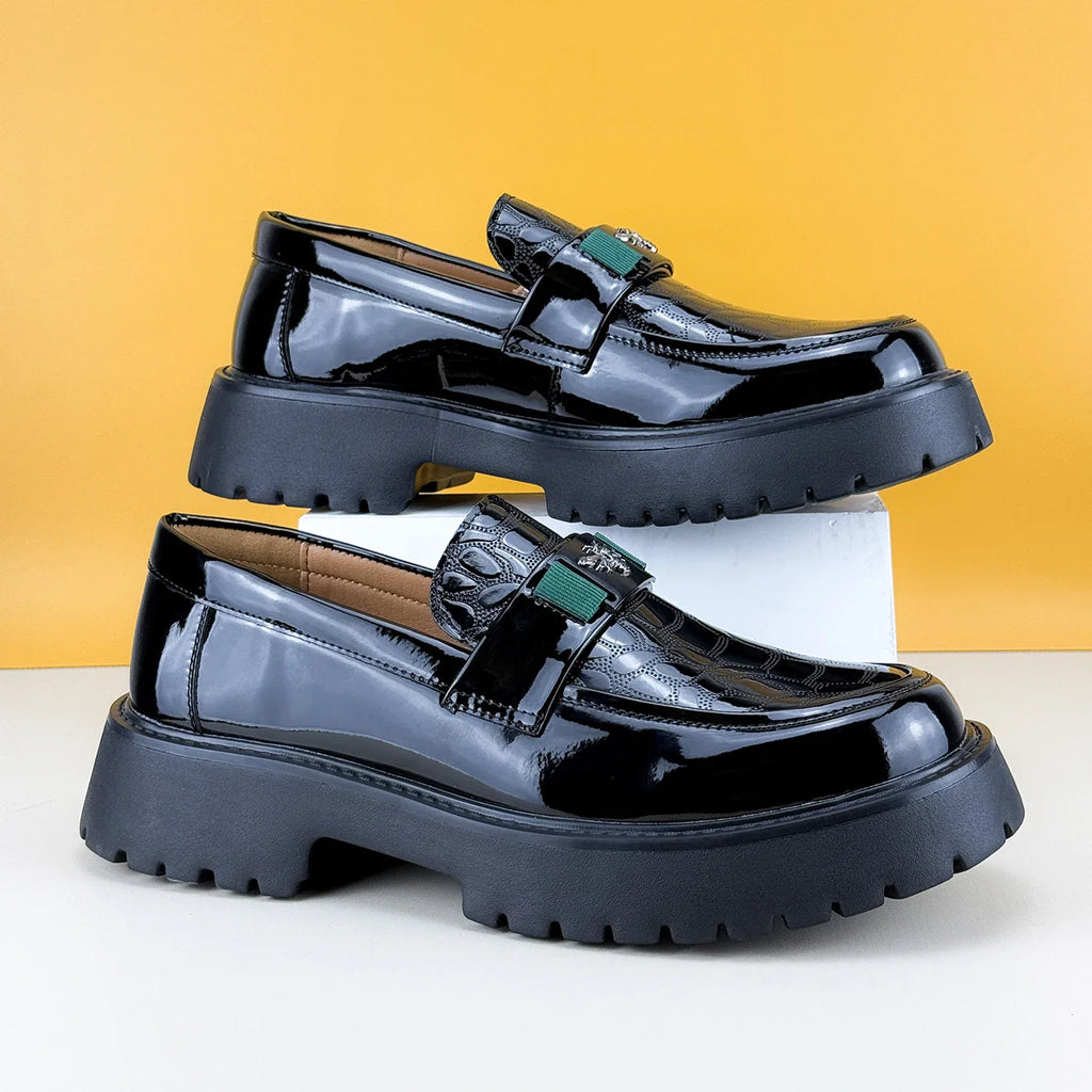 2026 Fashion Bee Design Men's Leather Shoes Thick Sole Luxury  Slip On Loafers Comfort Fashio Business Party Formal Dress Shoes