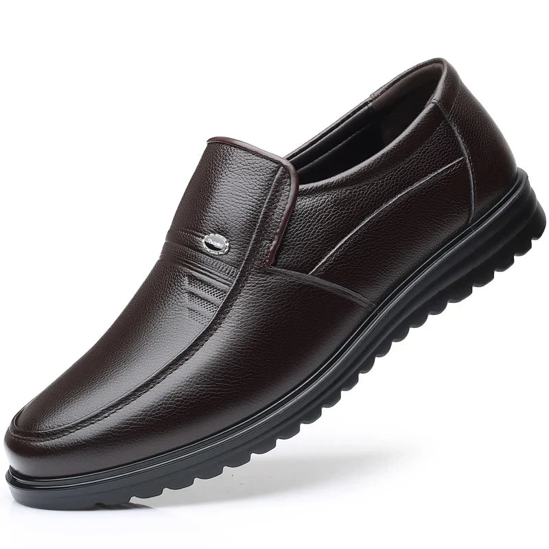 100% cowhide Men's Leather shoes New large size Fashion  riding boots Men's shoes Casual sports shoes Low heels Motorcycle boots