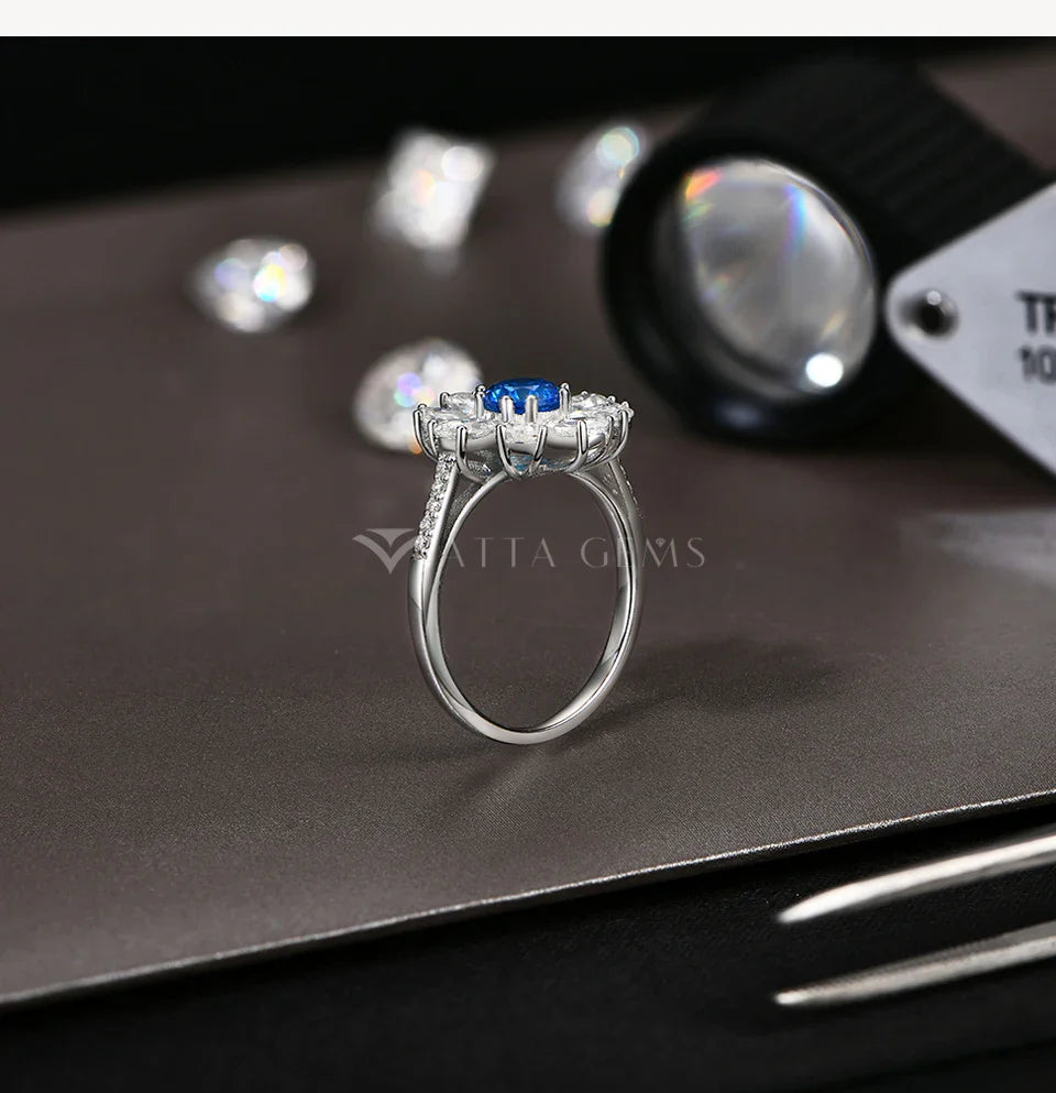 2024 D VVS1 Pear Cut Moissanite Rings Lab Blue Zircon for Women S925 Sterling Silver Flower Jewelry Birthday Party Gift
