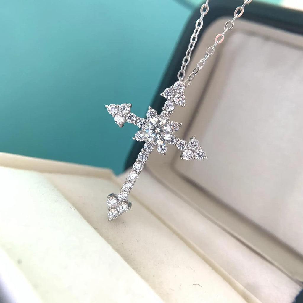 Real 1 Carat Moissanite Cross Pendant Necklace For Women 100% 925 Sterling Silver D Color Diamond Necklaces Fine Jewelry
