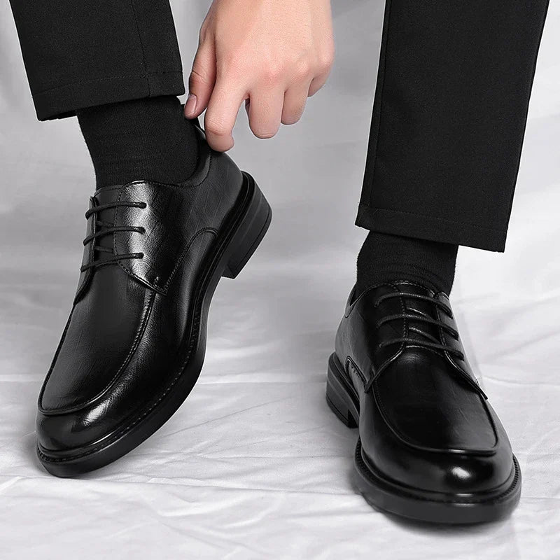 Leather Shoes Men's Four Seasons Business Formal British Casual Commuting Style Black Heightening Wedding Groom's Shoes New