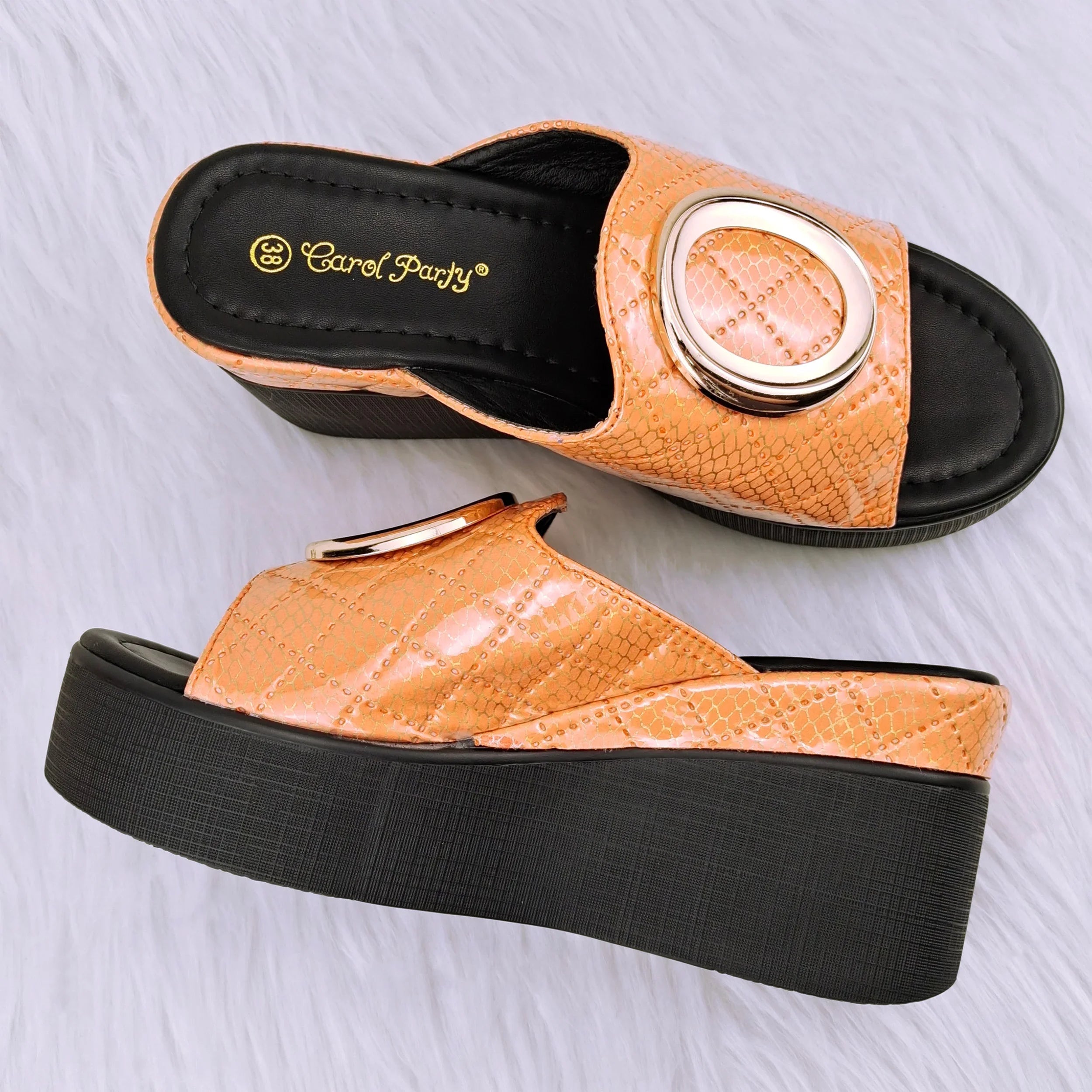 Comfortable Insole Versatile Round Metal Decoration Ladies Sandals