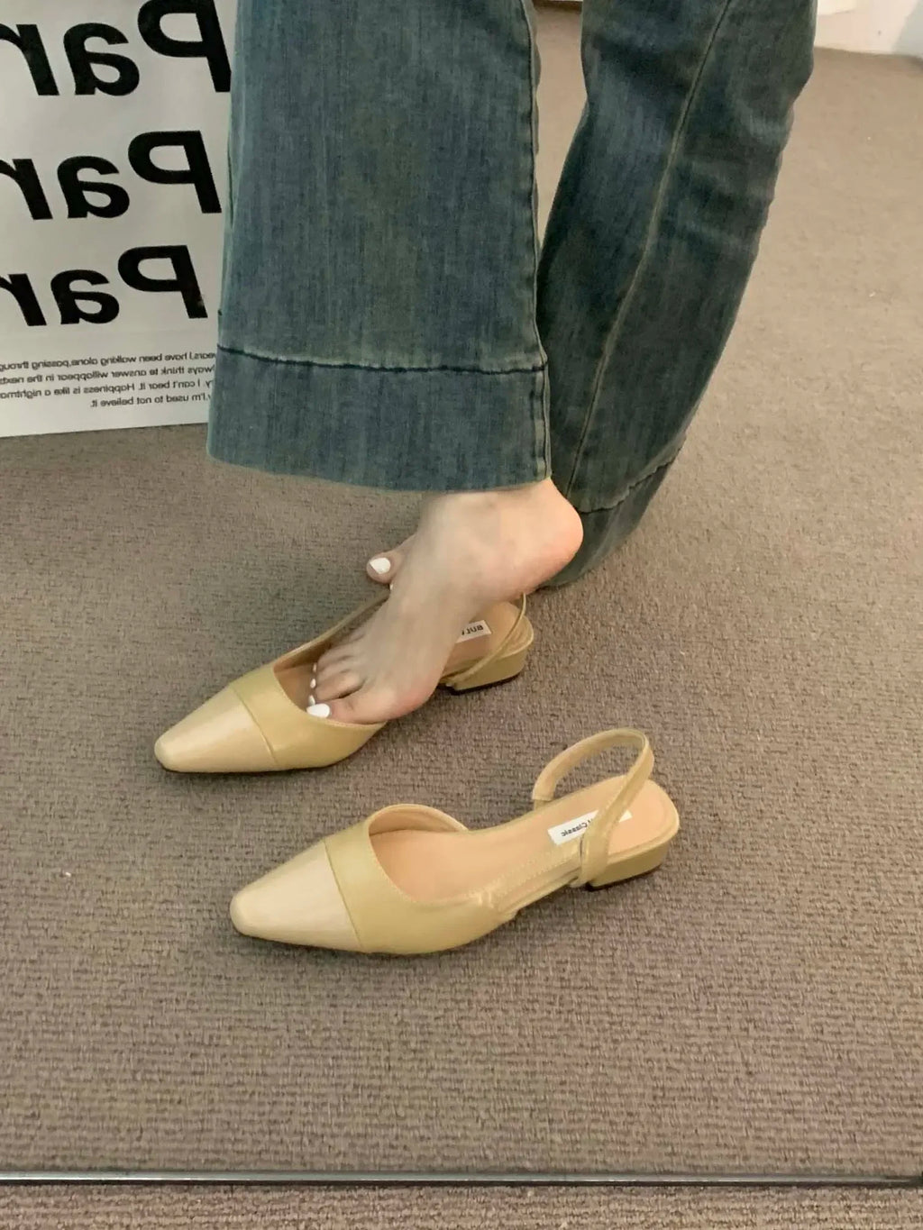 Brand luxury designer fashion PU leather design ladies summer new style pointed toe low heel women sandals non-slip flat shoes