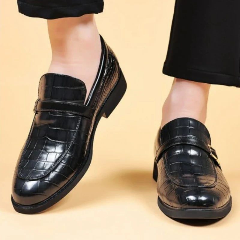 Dark Brown Pointed Toe Social Shoe for Men New Low Price Leather Casual Gentleman Luxury Designer Elegant Office Dress Shoes Man