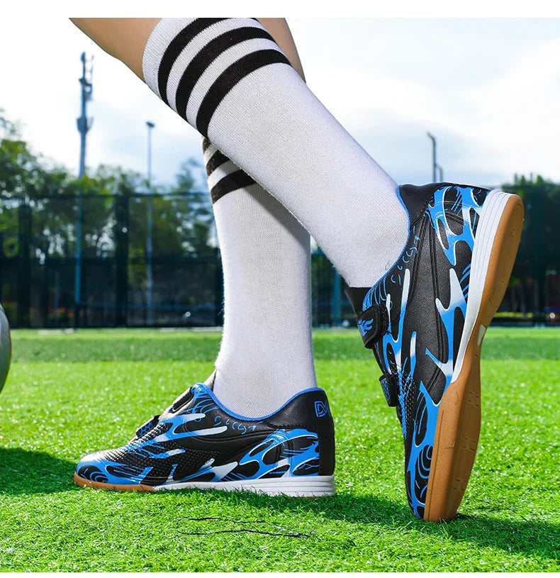 New Hot Kids Soccer Shoes School Football Boots Boys Girls Cleats Grass Sneakers Child Outdoor Athletic Training Sports Footwear