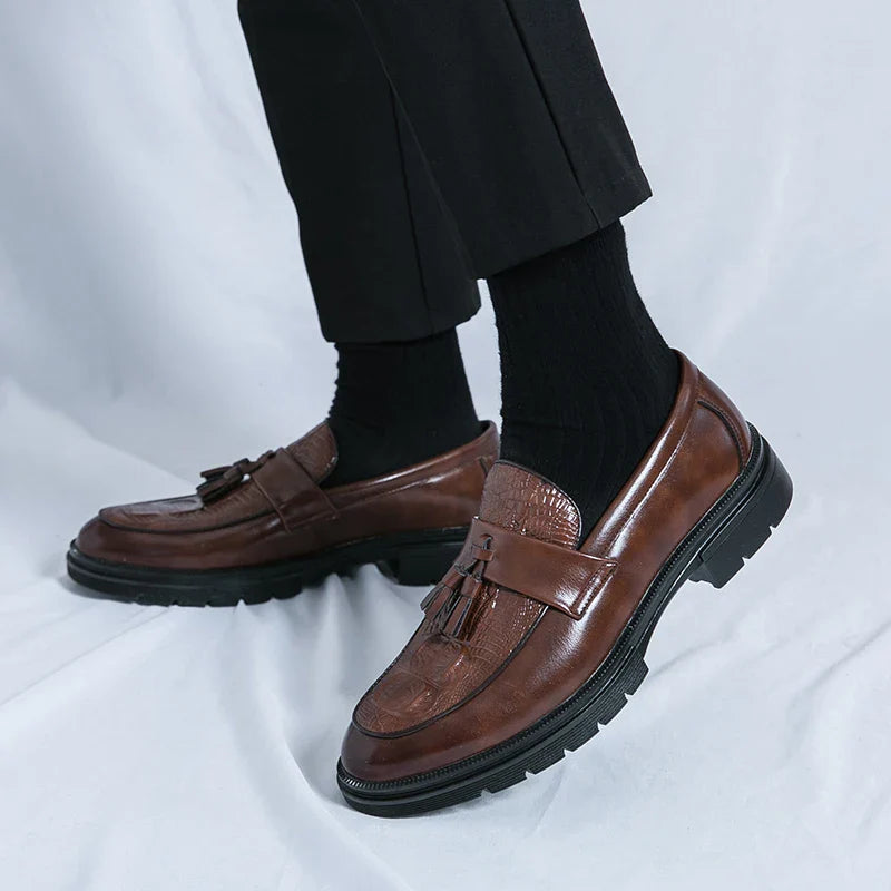 Men's Shoes Leather Men Fashion Spring Tassel Loafers Hot Sale Handmade Business Shoes Luxury Brand Lace-Up Men's Groom Footwear
