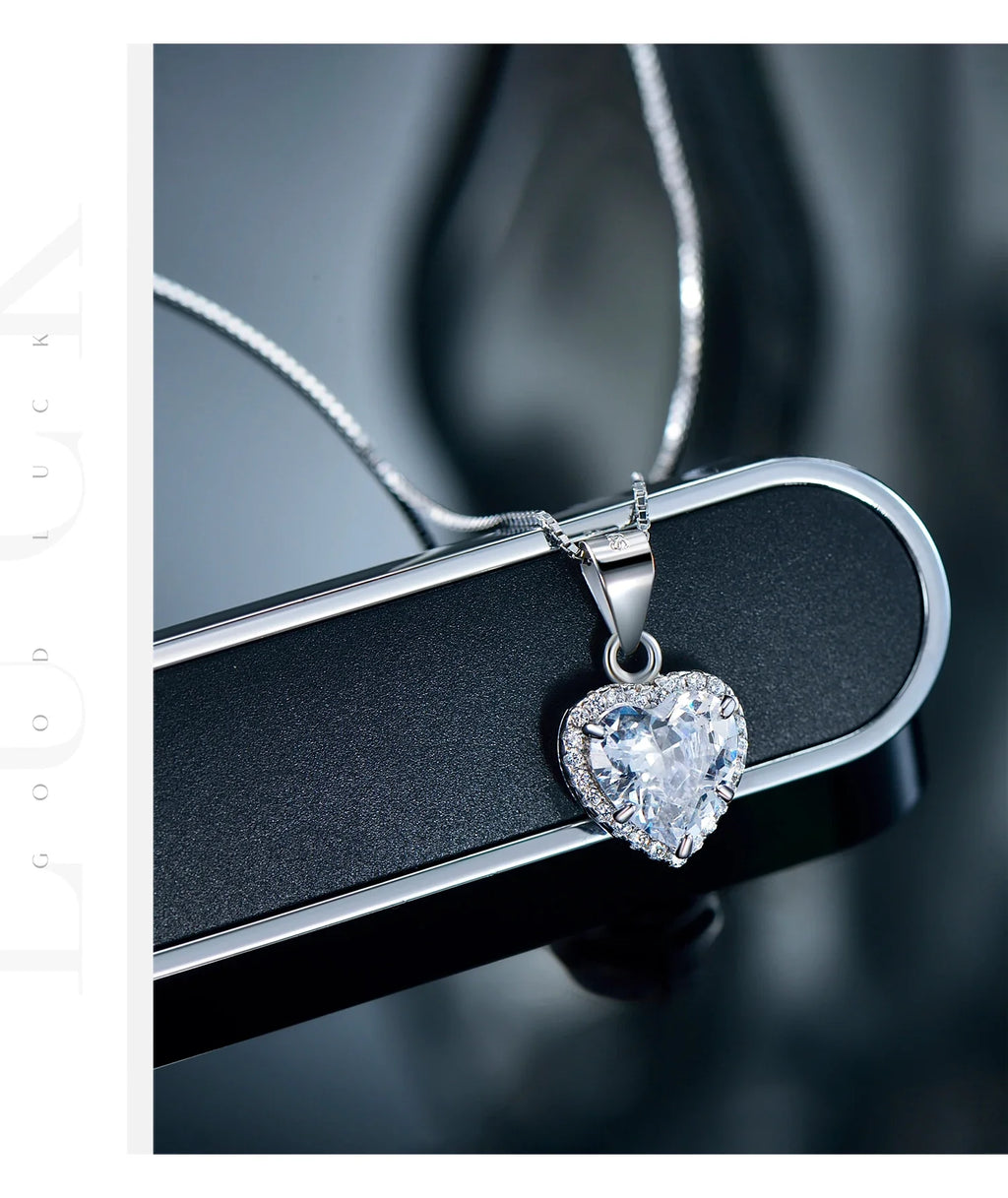 2020 New Design 925 Sterling Silver Heart pendant Fashion Heart Clear Zirconia Classic Wedding Chain Jewelry For Women