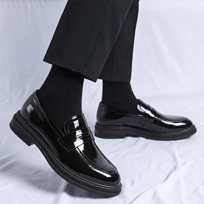 New Summer Slip on Flats Stylish Leather Men's Loafers Fashion Casual Shoes Man Light Antiskid Driving Shoes Handmade Moccasins