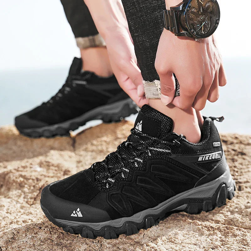High Quality Leather Hiking Shoes Durable Outdoor Sport Men Trekking Leather Shoes Lace-Up Climbing Hunting Sneakers