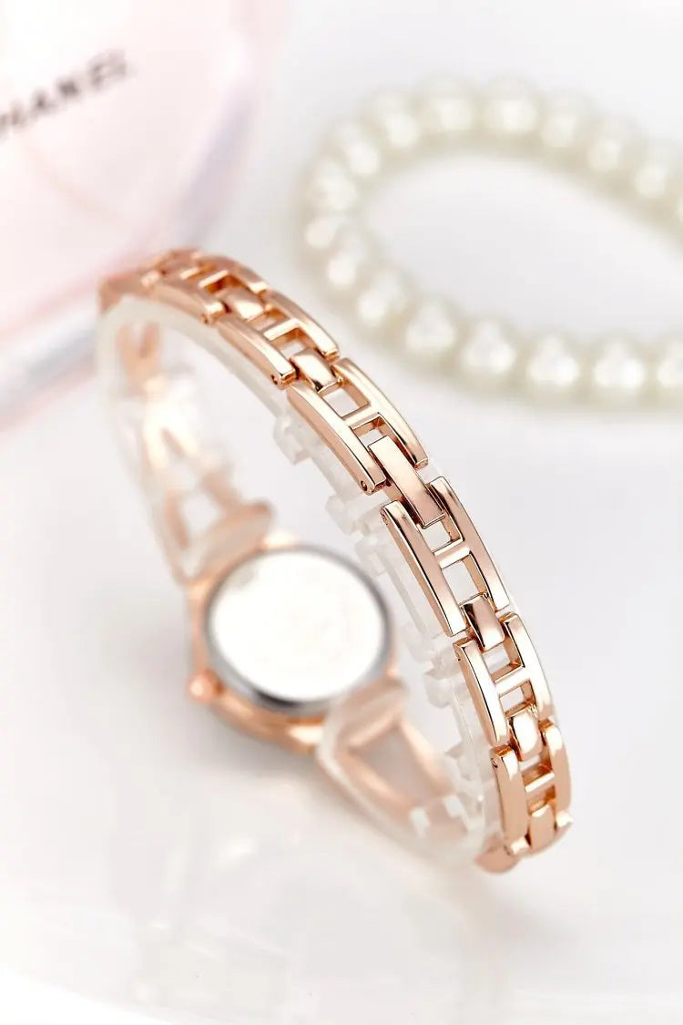 New Trendy Women Bracelet Watch Mujer Relojes Small Dial Quartz Leisure Popular Wristwatch Hour Female Elegant Watches