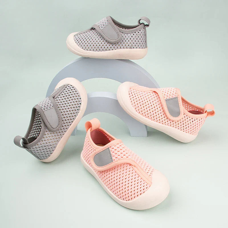 Summer Unisex Kids Breathable Outdoor Soft Sole Casual Sneakers Indoor Hollow-out Mesh Flat Shoes EW8230