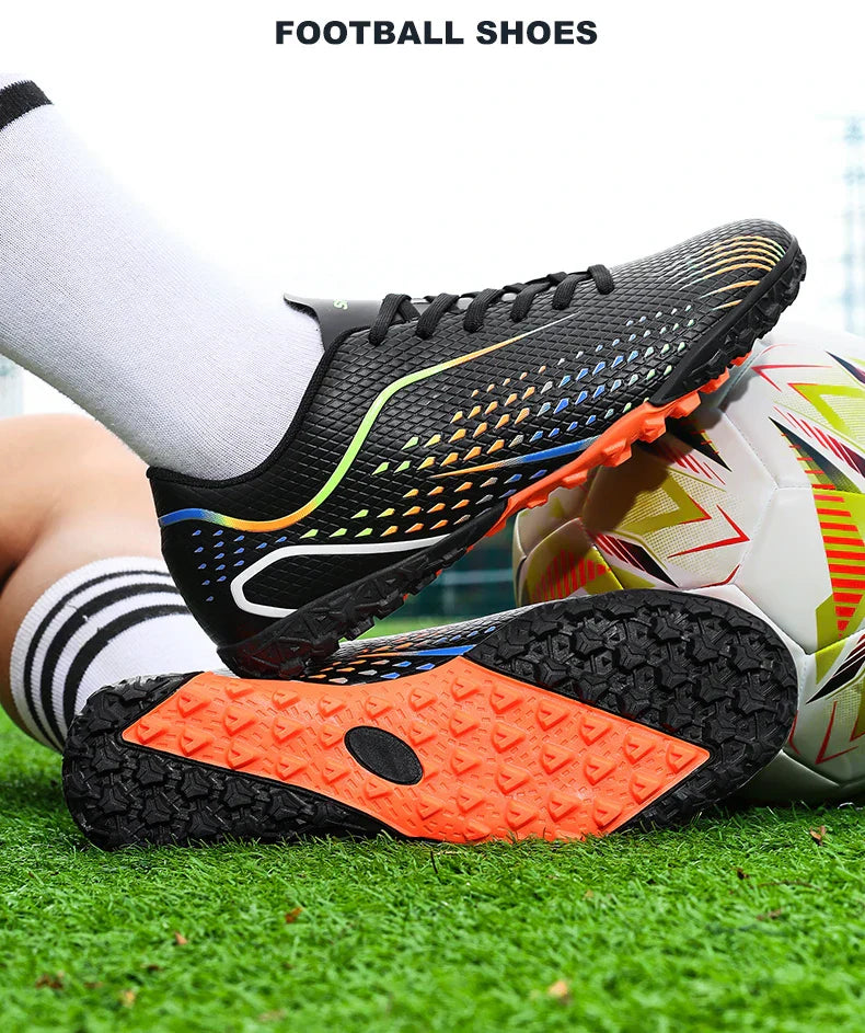 New Men Soccer Shoes Hot Sale Women Professional Football Boots Unisex High-quality Futsal Ultralight Cleats TF/FG Sneakers