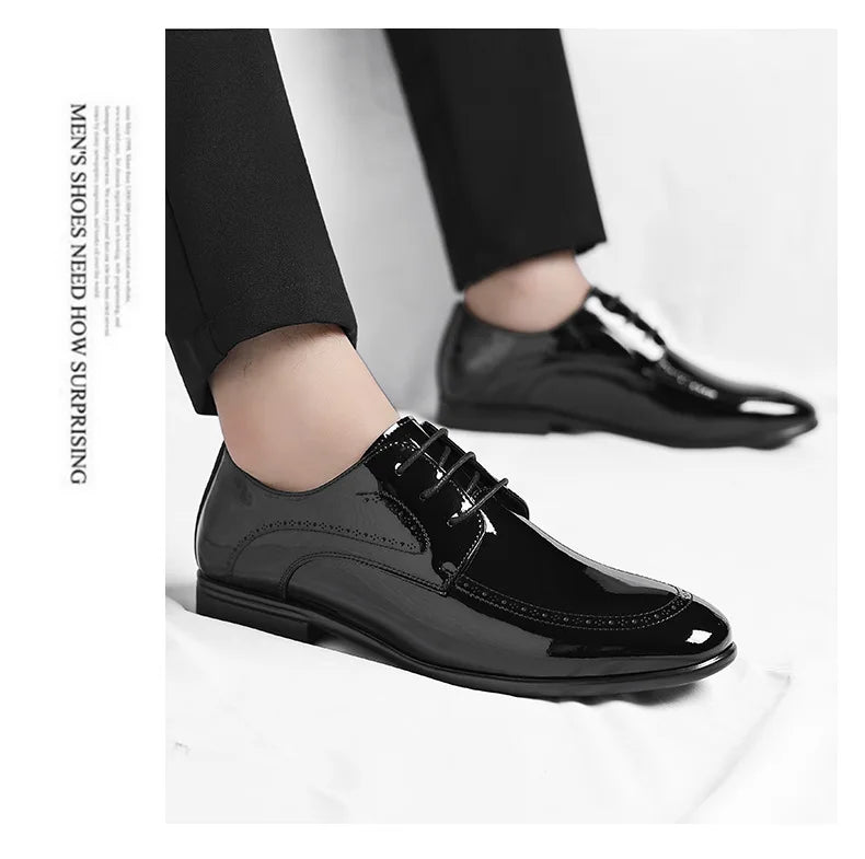 Business Formal Patent Leather Shoes for Men Spring Autumn New Designer Brogue Shoes Male Fashion Lace Wedding Shoe Man