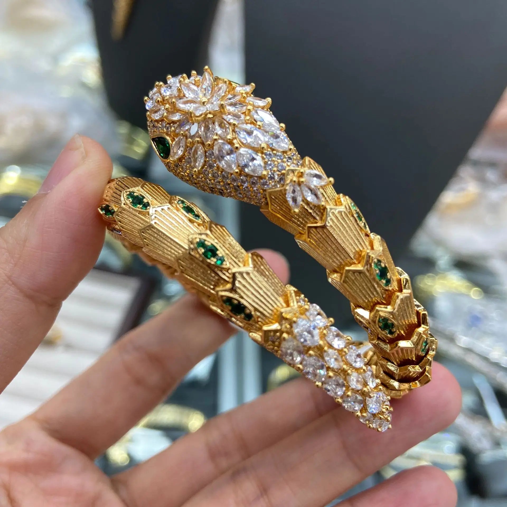 2025 New Light luxury Snake Jewelry Set Fashionable and high-end necklace, collarbone bracelet, stud earrings and an open ring