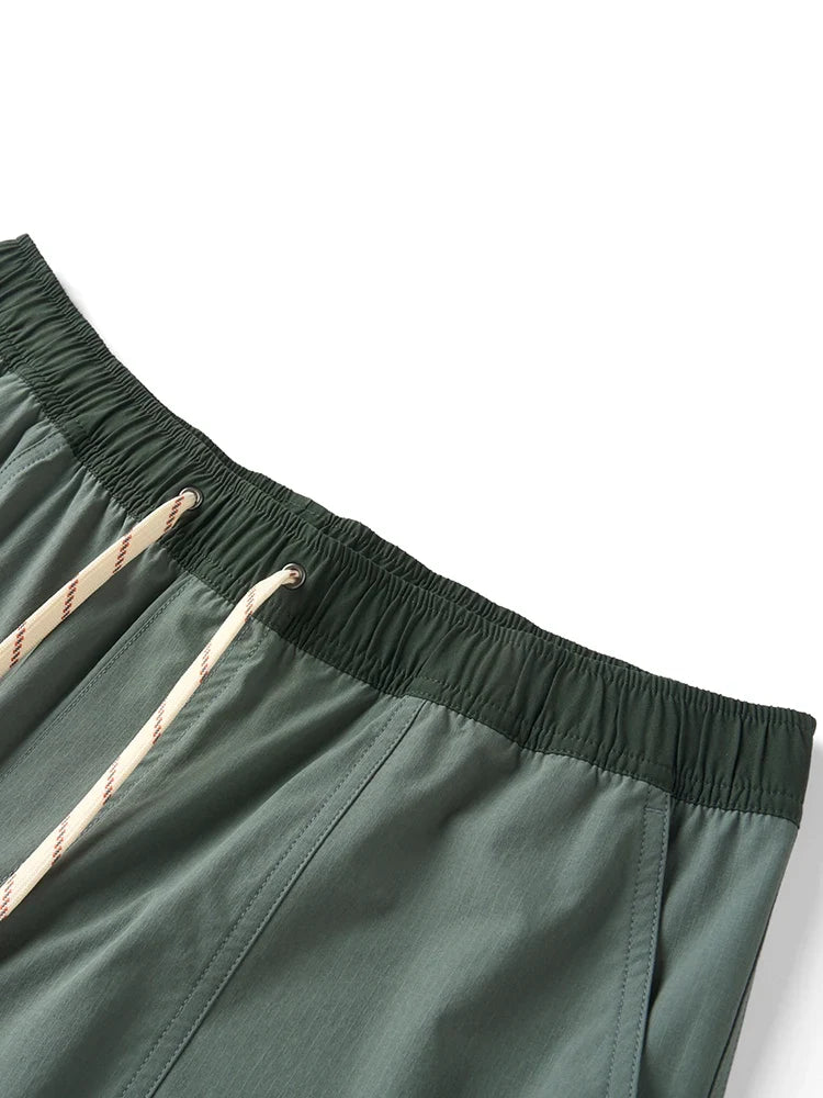 2025 Summer New 145gsm Elastic Fabric Beach Shorts Men Contrast Color Drawstring Athletic Shorts