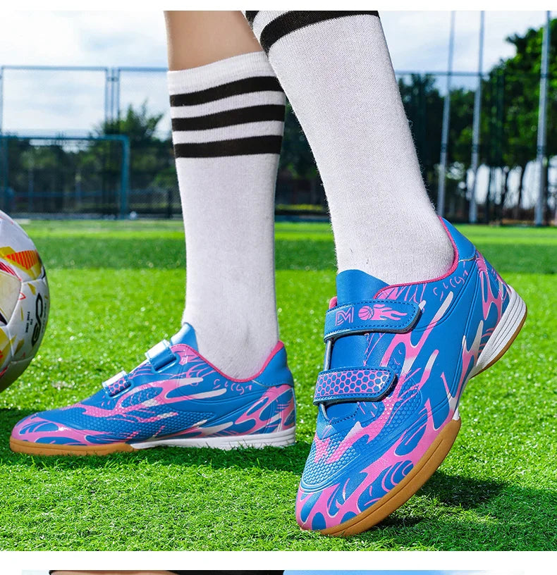 New Hot Kids Soccer Shoes School Football Boots Boys Girls Cleats Grass Sneakers Child Outdoor Athletic Training Sports Footwear