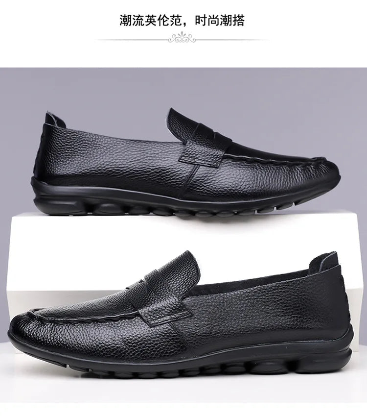 2026 Spring Autumn New Loafers Male Solid Color Fashion Casual Leather Shoes Male Soft Sole Light Driving Shoes Man