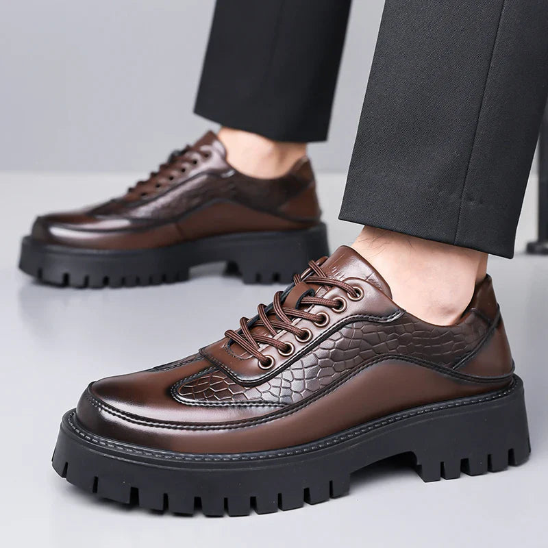 Retro Brown Men's Banquet Leather Shoes Thick Soled Wear-resistant Work Shoes2025 Classic Brand Men's Business Dress Shoes