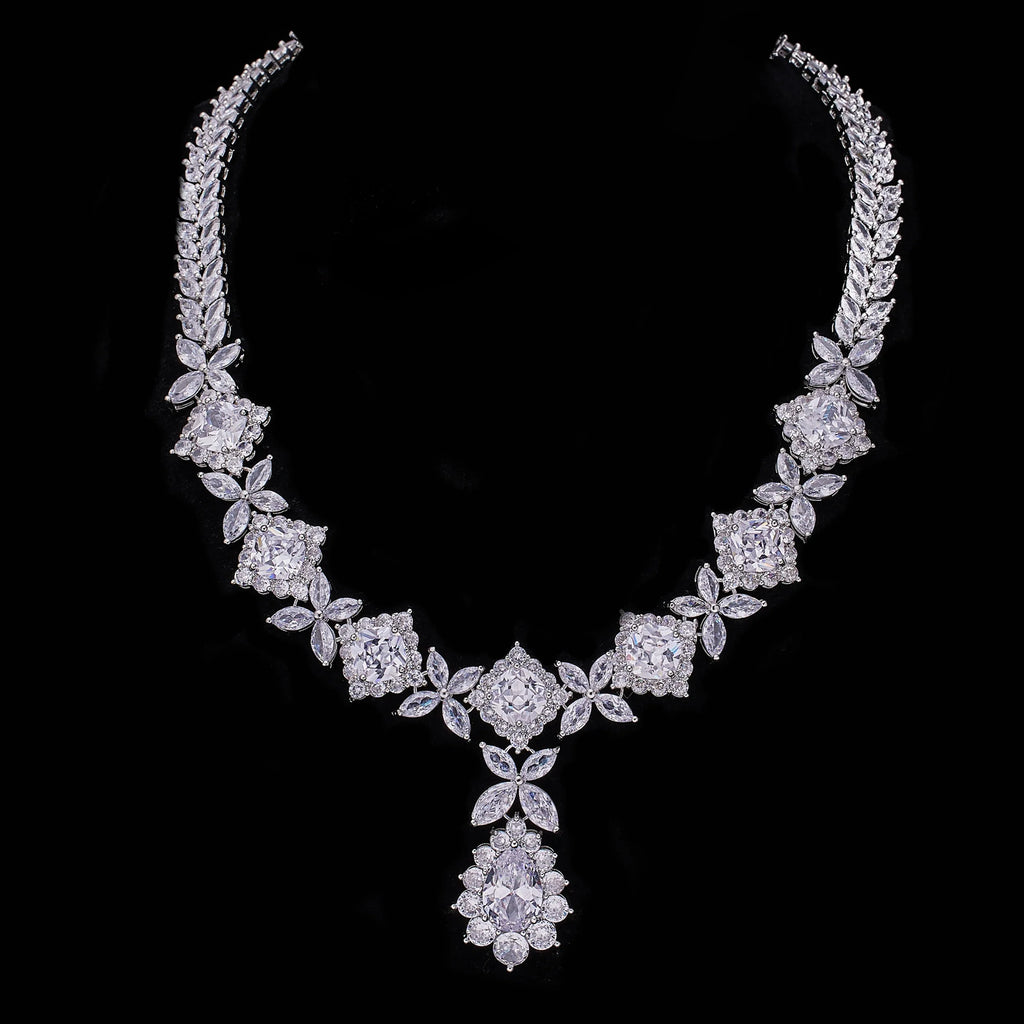 2024 Top 4 Piece Set Dubai Cubic Zirconia Tassel Drop Big Bridal Necklace Bridal Party Luxury Jewelry Set