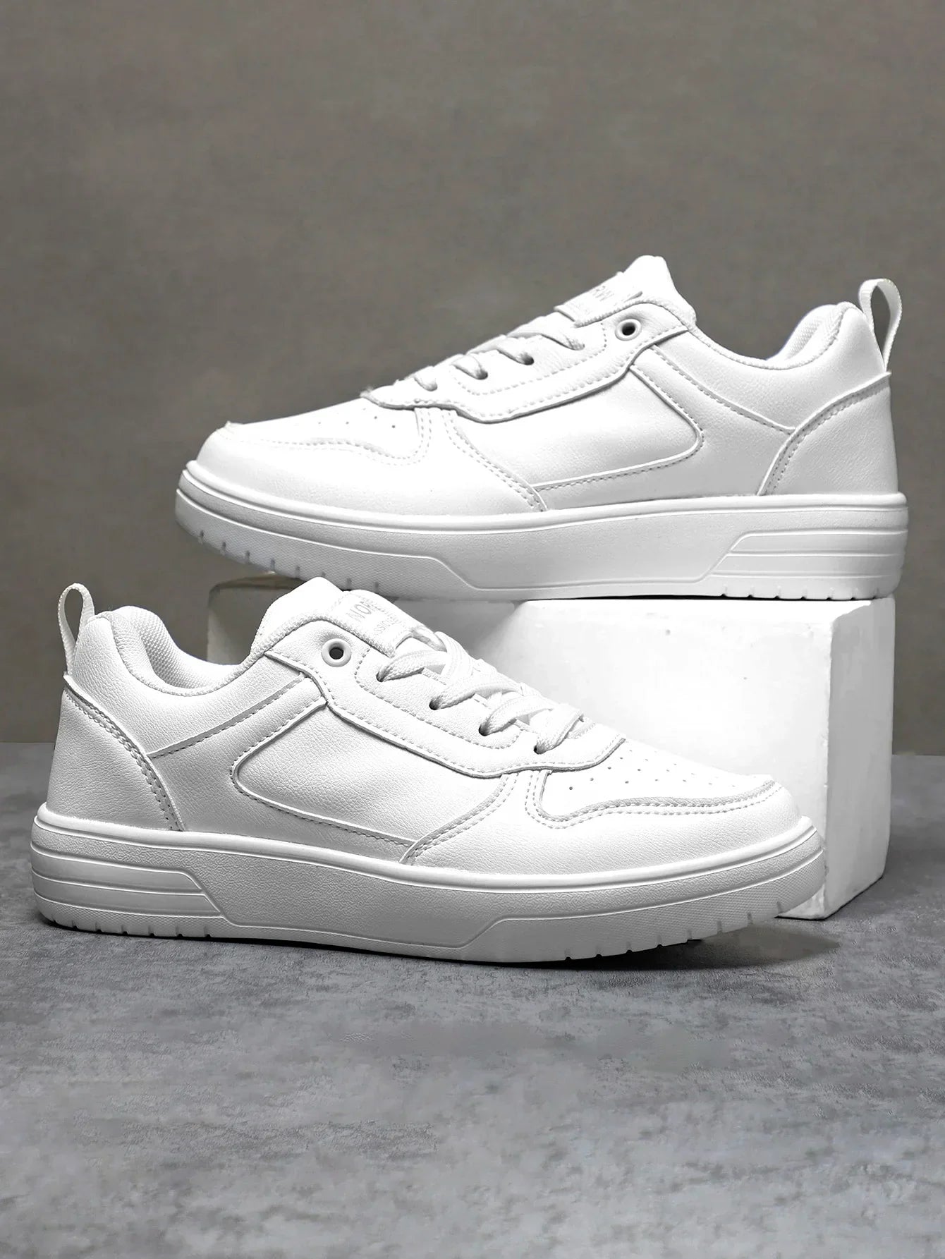 Women Shoes Skateboarding Shoes For Women Sneakers Lightweight White Black Sports Shoes