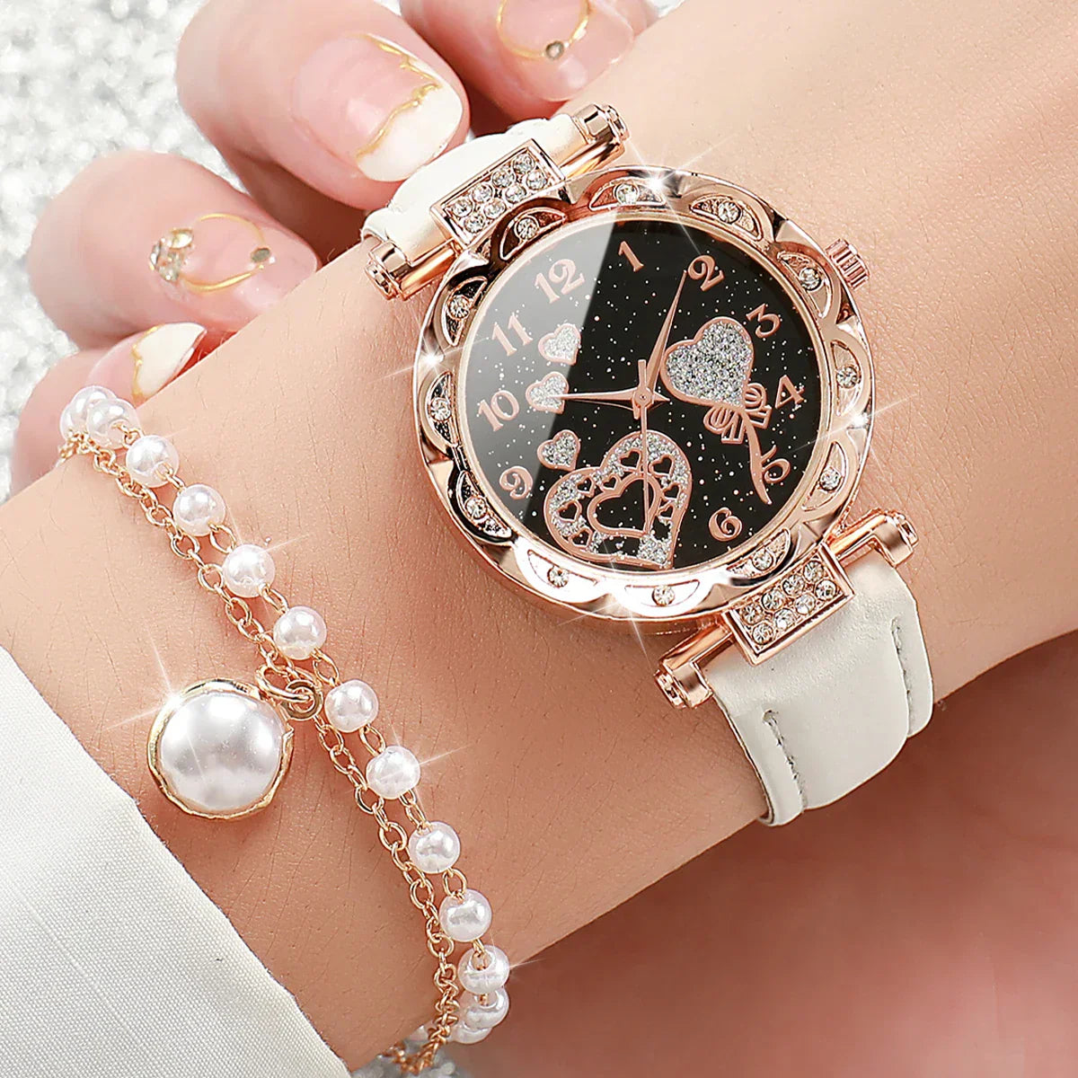 4pcs/set Women's Shiny Rhinestone Quartz Watch Analog PU Leather Wrist Watch  Faux Pearl Jewelry Set Girls Gift（Without Box）