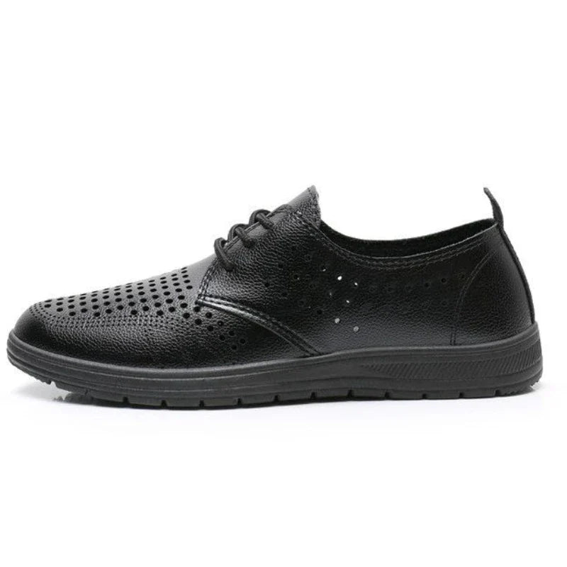 2026 Summer Men Sandals Business Casual Leather Hollow Out Shoes Breathable Soft Sole Clogs Fashion Comfortable Outdoor Slides