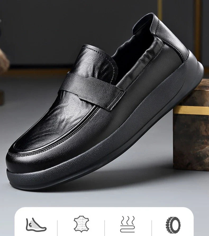 Spring Summer New Genuine Leather Shoes Men Solid Color Fashion Loafers Male Soft Sole Anti-slip Height-increasing Loafers Man