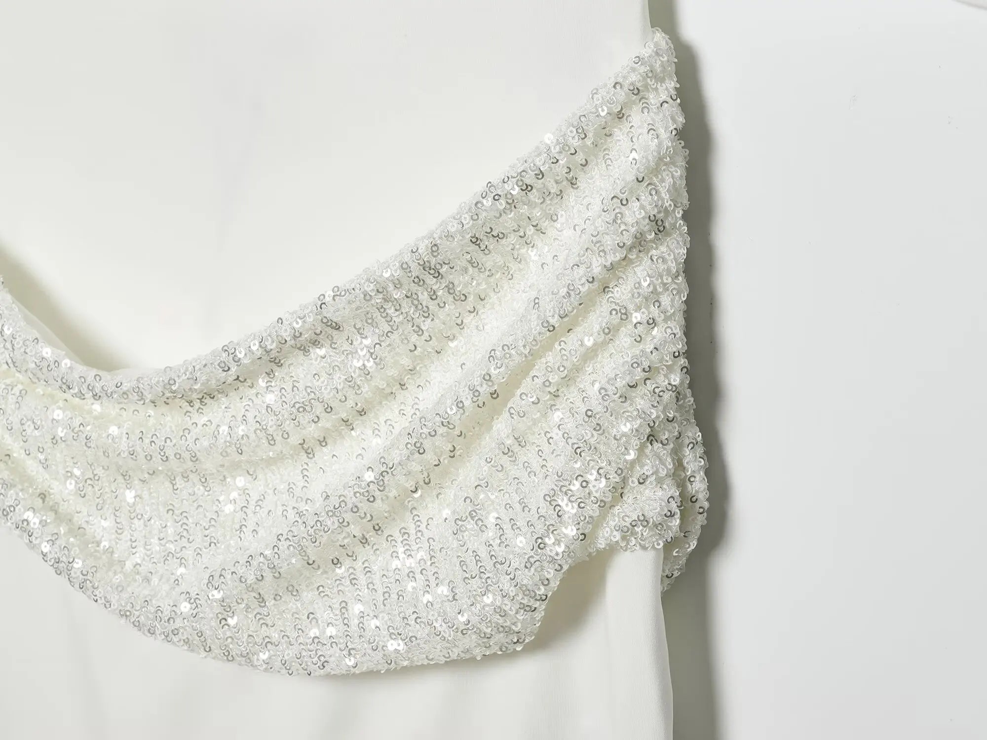 2026 Women Elegant White Short-Sleeved Backless Sequined Splicing Decoration Sexy Short Dress Woman Fashion Party Mini Dress