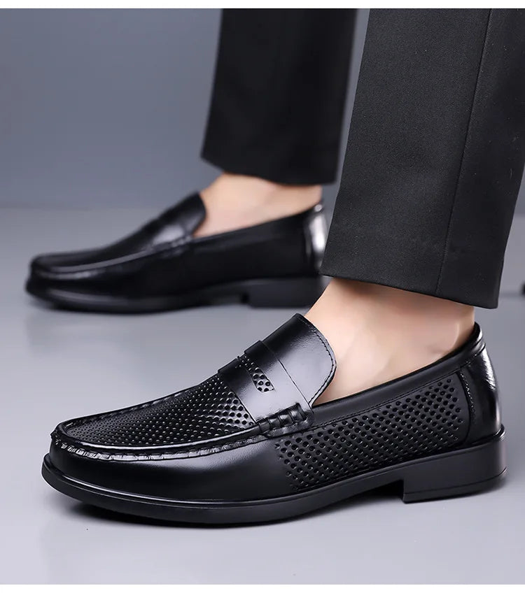 2026 Summer New Men's Breathable Leather Loafers Slip-On Hollow Out Casual Business Casual Shoes for Man Flat Driving Shoes Male