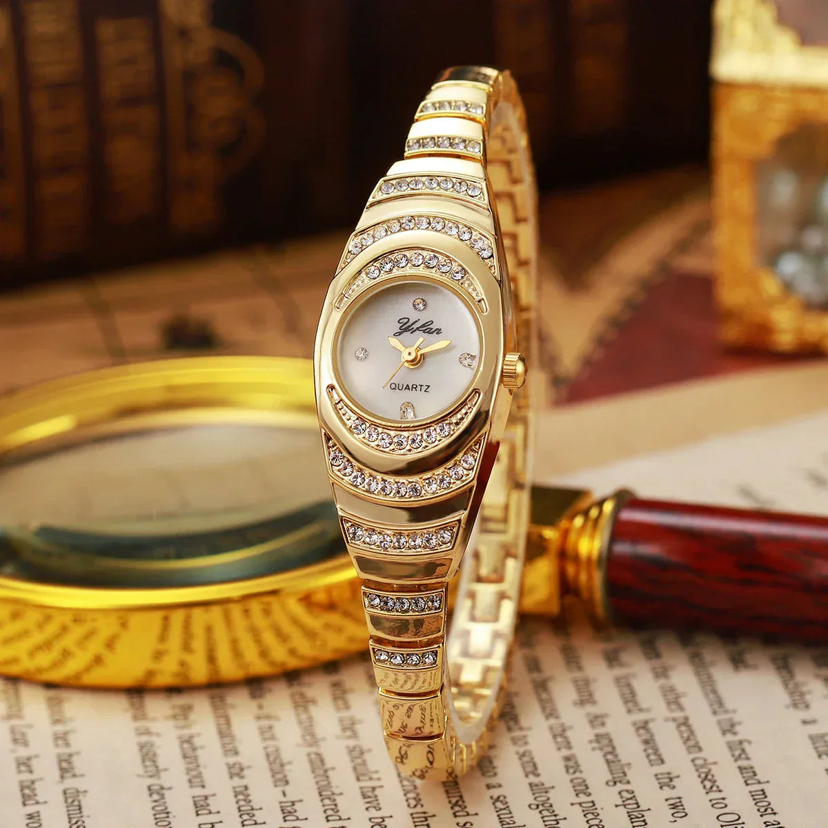 Elegant Women Watches Fashion Rhinestone Ladies Quartz Watch Bracelet Wristwatches Reloj Mujer（Without Box）