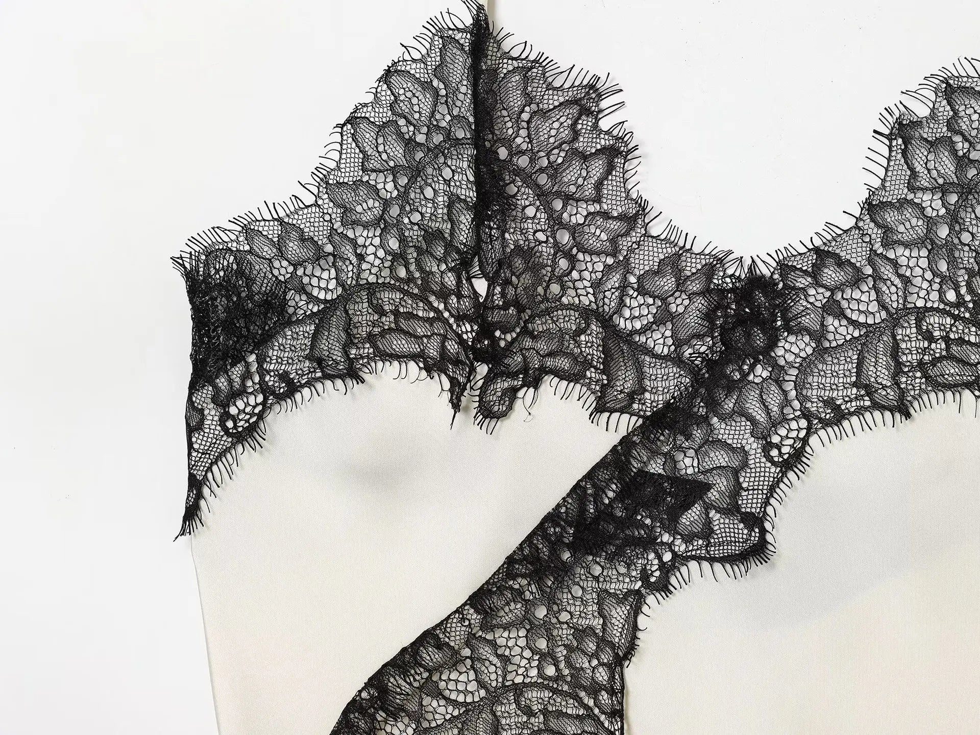 Women Fashion Lace Patchwork Straps Top Irregular Hem Spaghetti Straps V-Neck Hollow Sexy Tops 2026 Summer Night Date Wear