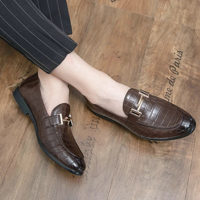 2024 High Quality Casual Leather 38~48 Designer Mens Dress Wedding Black Fashion Office Business Loafers Formal Shoes for Men