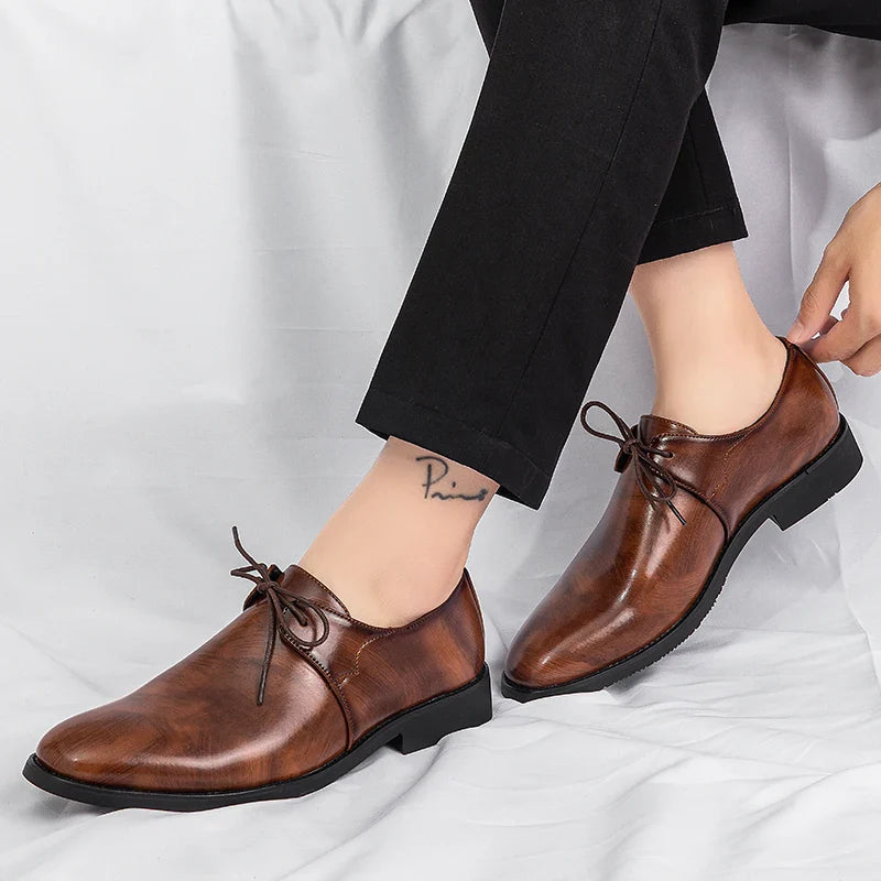 New Men's Solid-Color Belt Casual Shoe Are Comfortable And Classic Business Office Fair Dress Shoe Are Fashionable Wedding Shoes