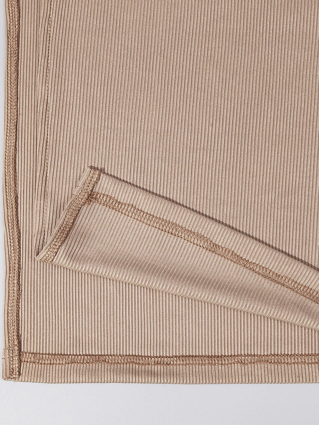 Europe and America knit simple sleeveless suspender dress in spring and summer, leaking back and sexy long skirt with neck.