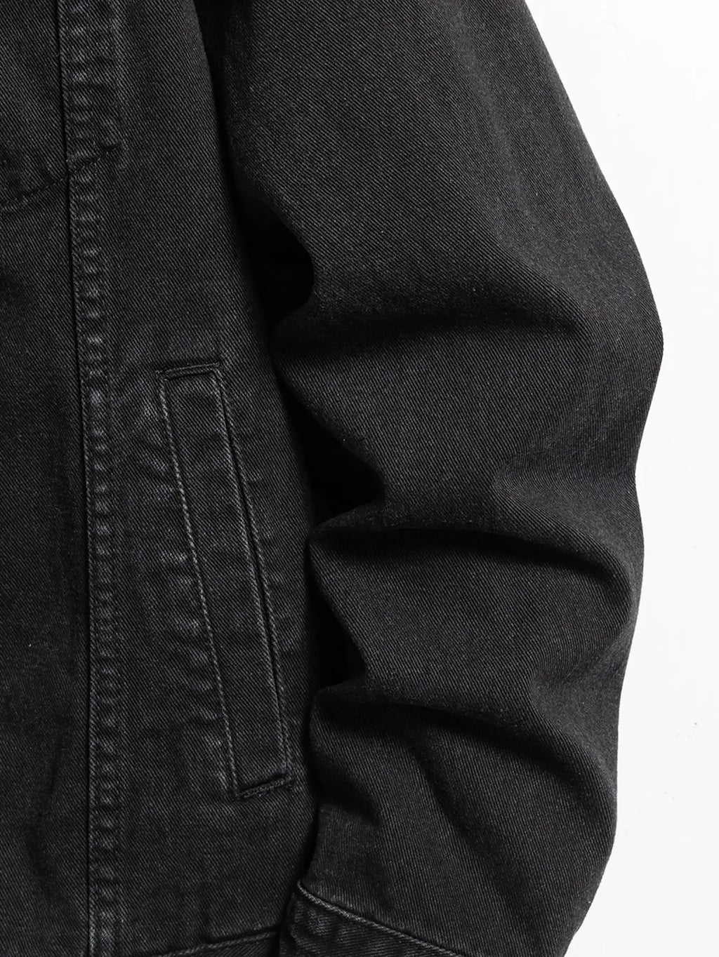 Men's Denim Jacket for Spring and Autumn. Black-Collar Denim Coat. Suitable for Daily Casual Wear. Stylish, Simple and Trendy.