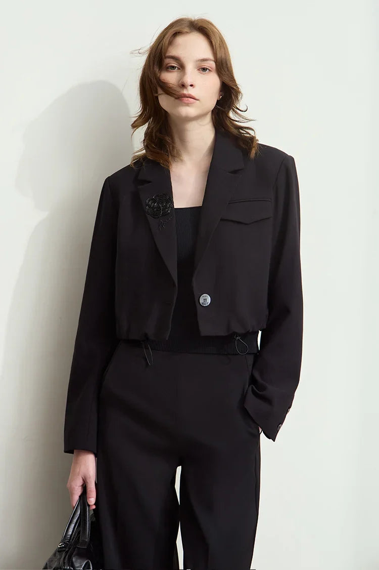 2026 Short Jacket Women's Shoulder Padded Suit Collar Rose Beaded Embroidery Autumn Long-sleeve Commuter Top 12521069