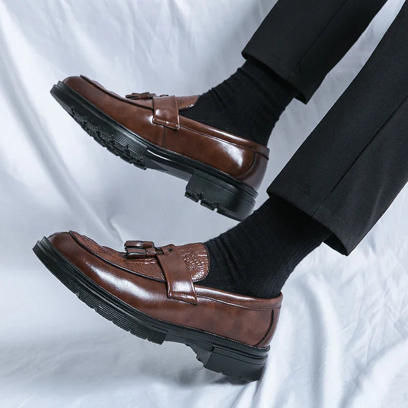 Men's Shoes Leather Men Fashion Spring Tassel Loafers Hot Sale Handmade Business Shoes Luxury Brand Lace-Up Men's Groom Footwear
