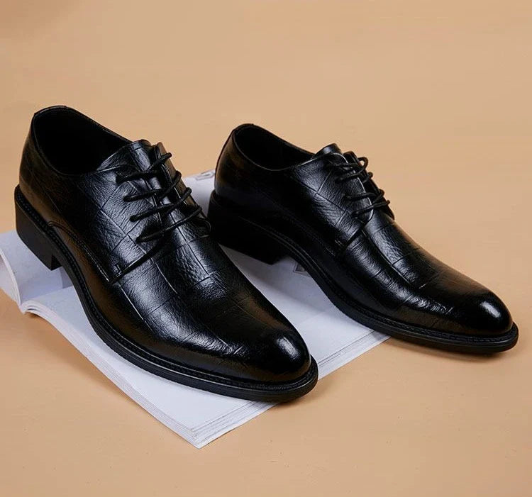 Business Formal Men's Pointed Toe Loafers with Invisible Heel Lift Korean Style Versatile Wedding Shoes for Youth Trendy Design