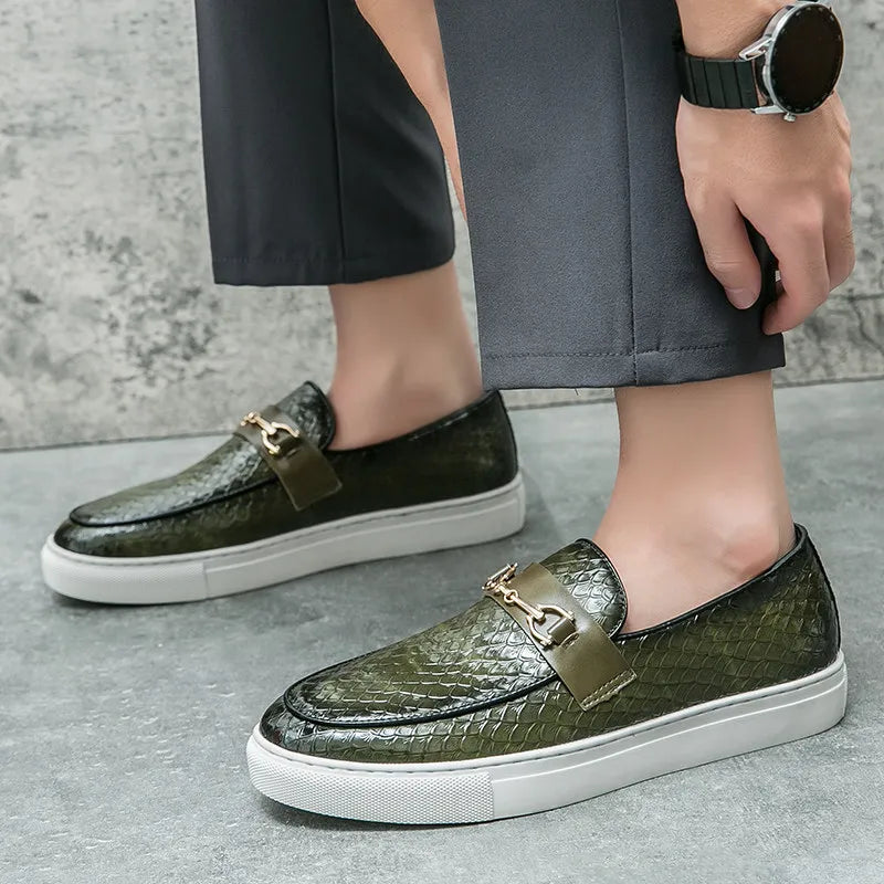 British style Green Leather Loafers Men Fashion Business Office Casual Shoes Men Moccasins Casual Dress Leather Shoes for Men