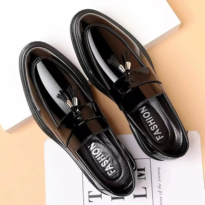 Black Social Shoe for Men Casual Business Patent Leather Bright Upper Dress Shoes Man New Low Price 39 Suit Cheap Liquidation