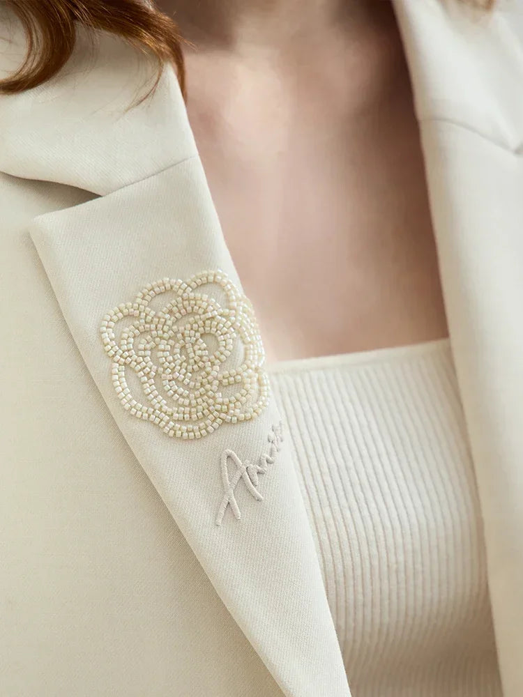 2026 Short Jacket Women's Shoulder Padded Suit Collar Rose Beaded Embroidery Autumn Long-sleeve Commuter Top 12521069