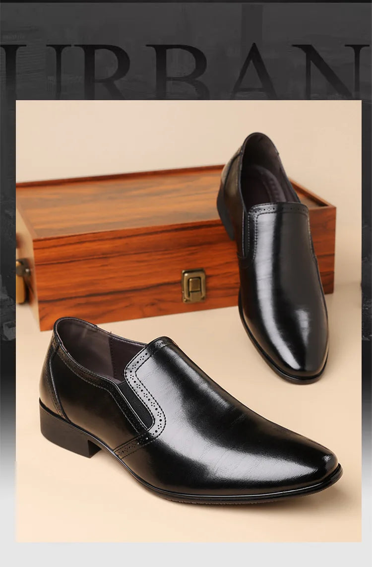 Spring Autumn New Designer Dress Shoes for Men Solid Color Fashion Formal Business Casual Leather Shoes Male