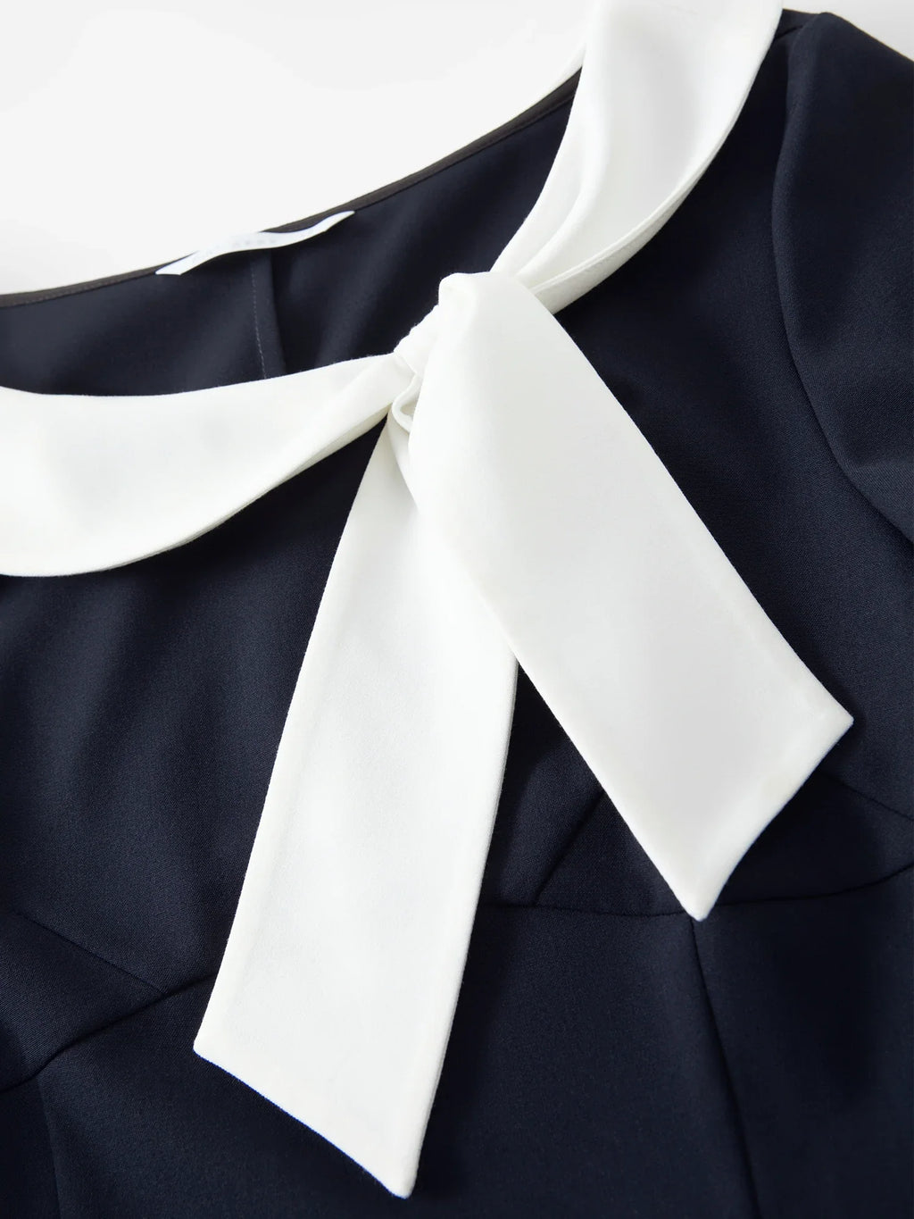Women Sailor Collar Contrast Bow Belt Midi Dress Waist-Cinching V-Neck French Coquette Chic Elegant Style