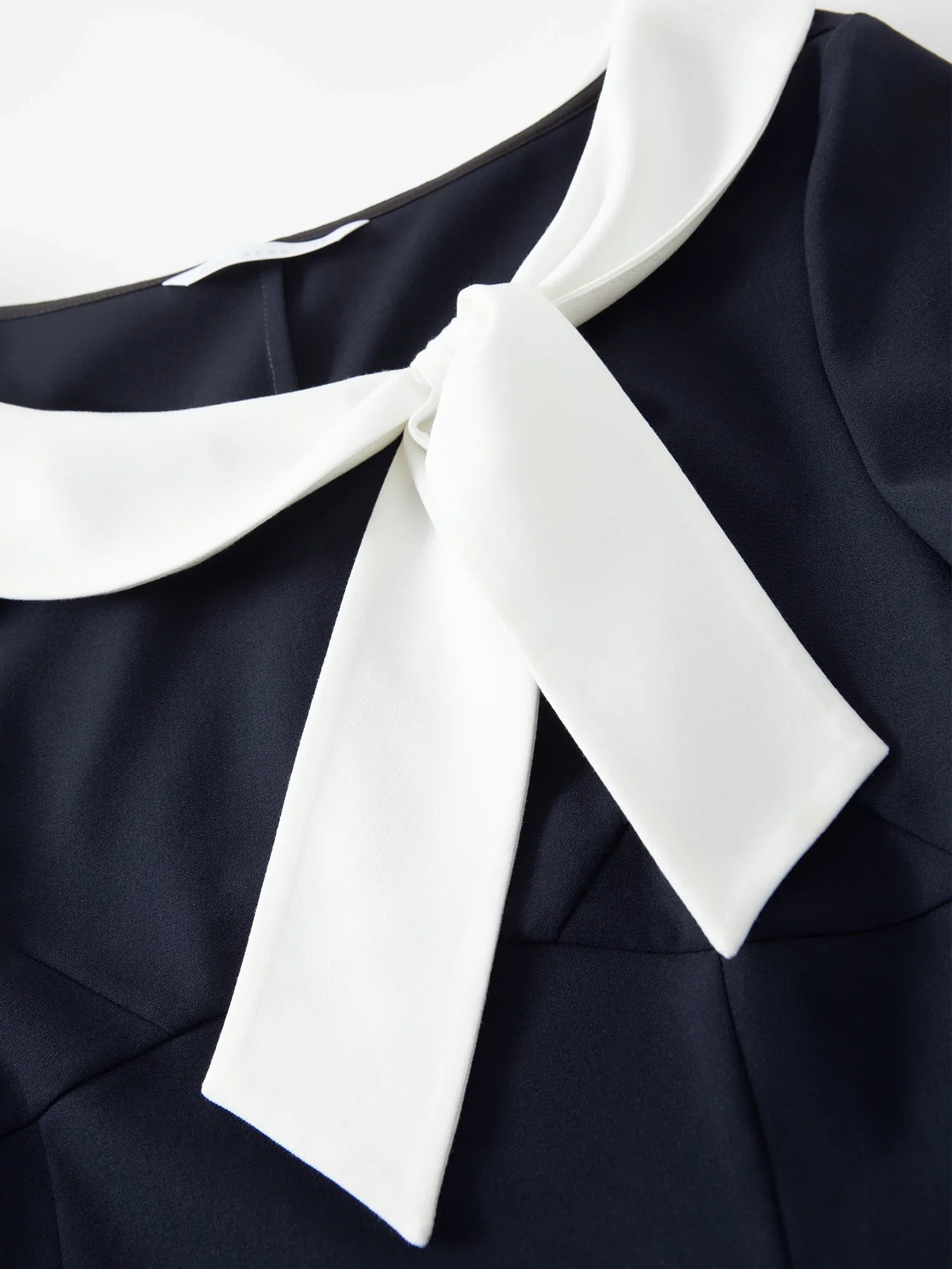 Women Sailor Collar Contrast Bow Belt Midi Dress Waist-Cinching V-Neck French Coquette Chic Elegant Style