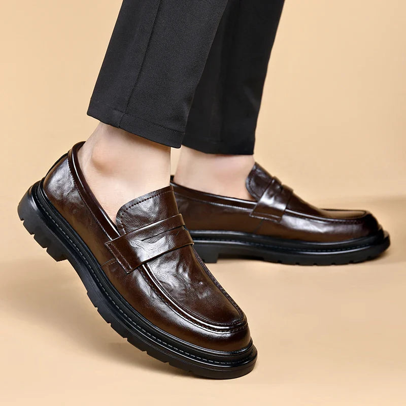Thick Bottom Leather Shoes Handmade Loafers for Men High Quality Dress Shoes Male Social Masculino Business Botas Para Hombre