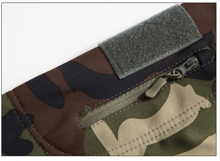 New Soft Shell Tactical Jacket  Men Winter Fleece Hooded Coat Hunting Clothes Outdoor Camouflage CS Tops Waterproof Windproof