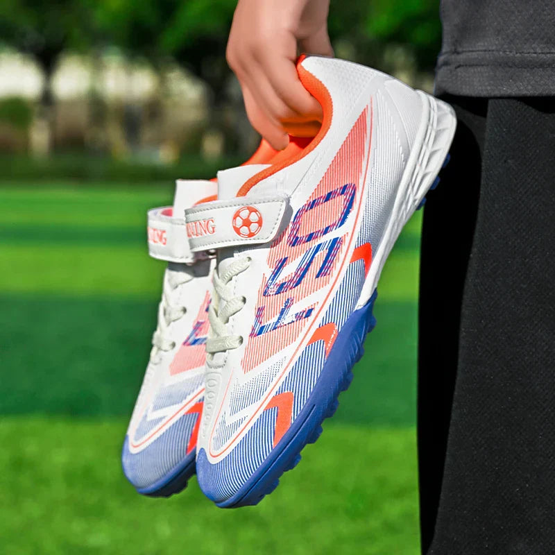 New Kid Football Boots Professional Match Match Boys Soccer Shoes Sports Shoes Non-Slip Sneakers Outdoor Comfortable Unisex