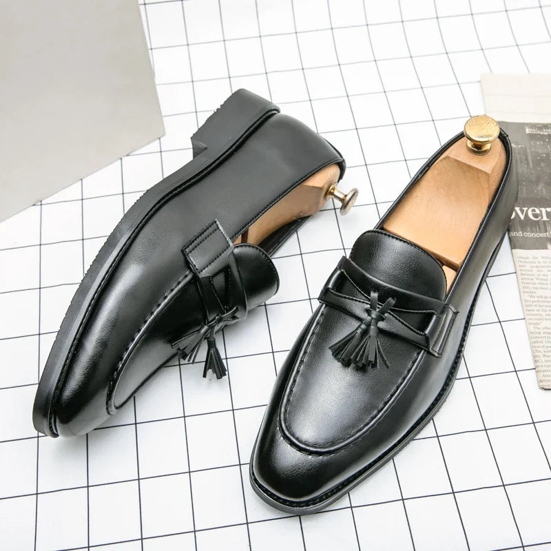 Mens Luxury Tassel Flats Leather Casual Office Designer Brogue Loafers Moccasin Wedding Oxford Footwear Dress Shoes for Men 2022