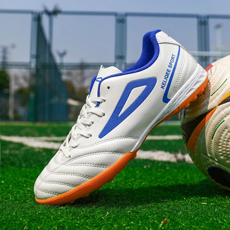 New Men Football Boots Indoor Futsal Soccer Shoes Ultralight Wholesale Professional Training Unisex Breathable Drop Shipping