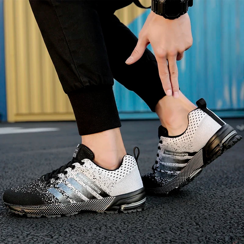 Men's and women's flying mesh surface spring summer breathable casual sports shoes flat vulcanized couple running big size48